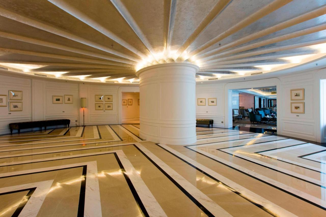 The Ritz-Carlton, Kuala Lumpur Hotell Exteriör bild Lobby
