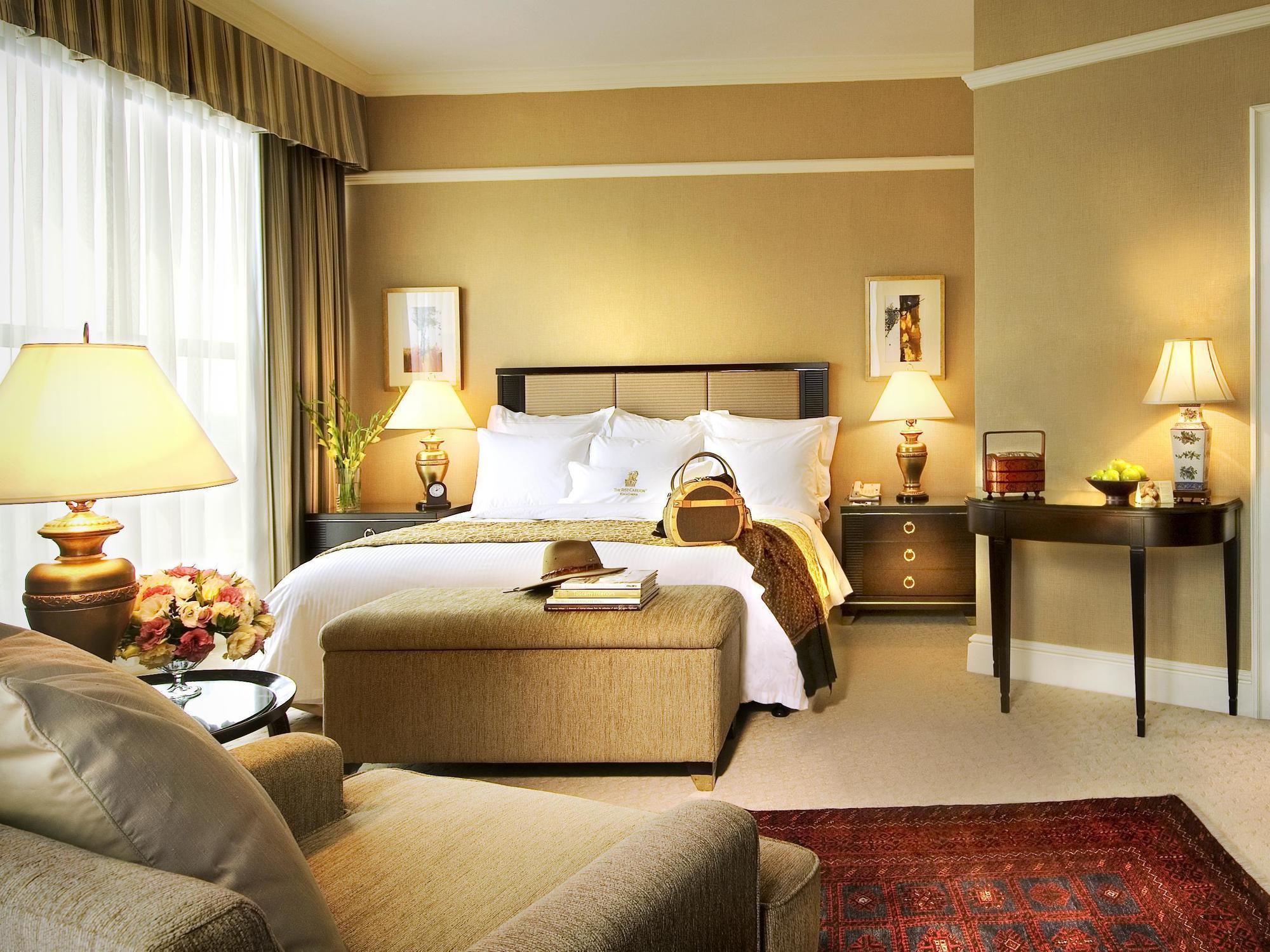 The Ritz-Carlton, Kuala Lumpur Hotell Exteriör bild A suite at the Four Seasons Hotel, Mumbai