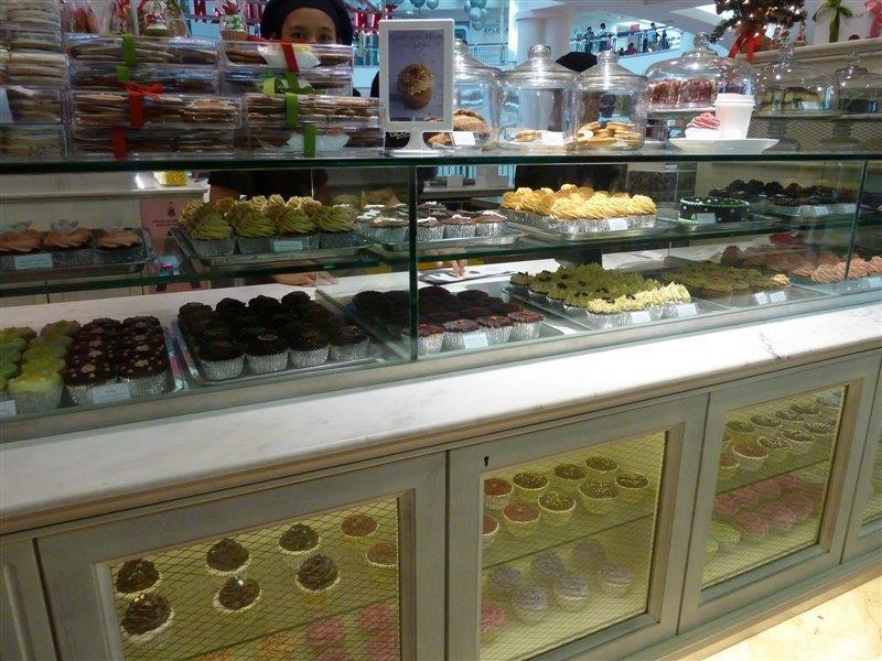 The Ritz-Carlton, Kuala Lumpur Hotell Exteriör bild A pastry shop in Athens, Greece